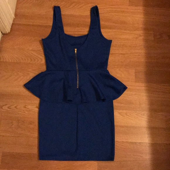 Forever 21 strech dress - Picture 2 of 4